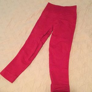 Lululemon high waist compression crop red 4
